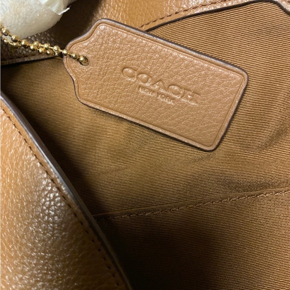 NWT Coach, pebbled, leather large, Lexy shoulder bag - Picture 10 of 14